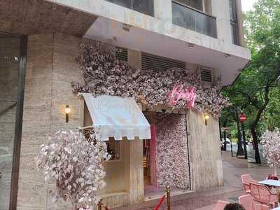 Beverly - Brunch, Snack, Coffee And Lunch