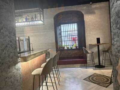 La Esquinita De La Judería El Patio