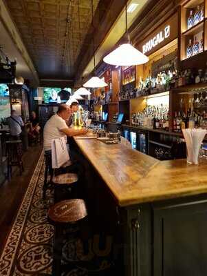 Morrissey's Irish Pub