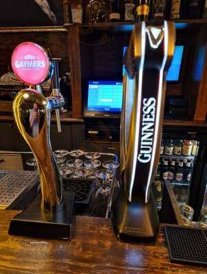 Morrissey's Irish Pub