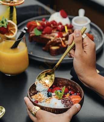 La Victoria By Blend