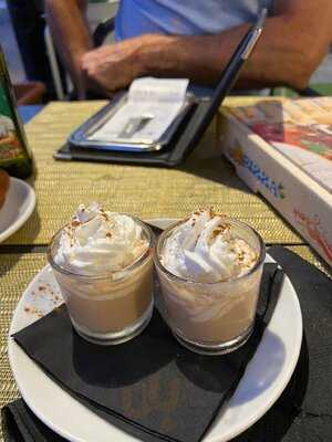 La Farándula Cafeteria - Bar - Pizzeria