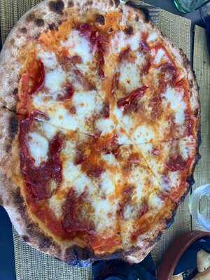 La Farándula Cafeteria - Bar - Pizzeria