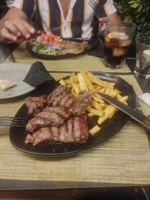 La Farándula Cafeteria - Bar - Pizzeria