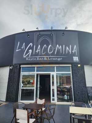 La Giacomina Resto Bar & Lounge