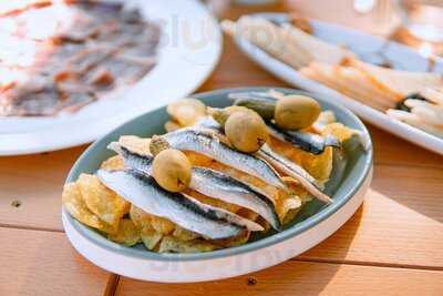 Alabardero River Club