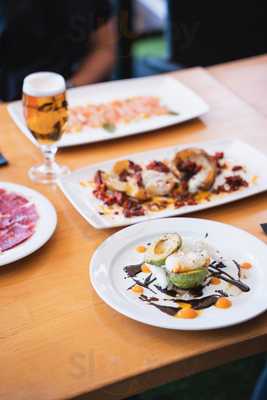 La Arenita Spanish Food & Wine Shop