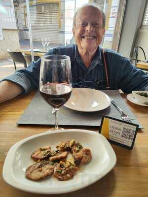 Otros Aires Steak House