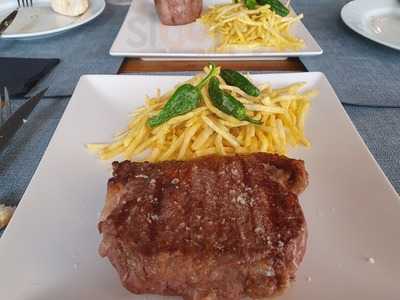 Otros Aires Steak House