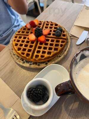 Mokambo Breakfast & Brunch & Lunch Sevilla