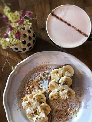 La Finca Neighbourhood