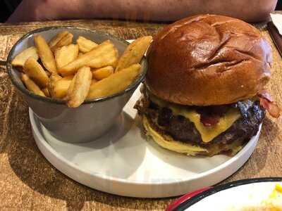 Berty's Burger Oviedo