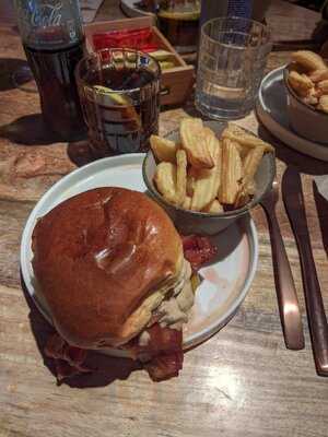 Berty's Burger Oviedo