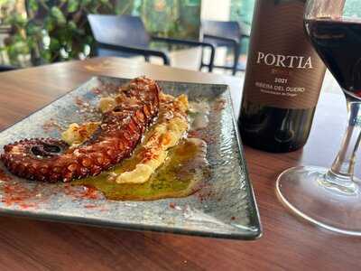 La Esquinita De Echeverria