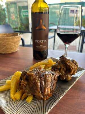 La Esquinita De Echeverria