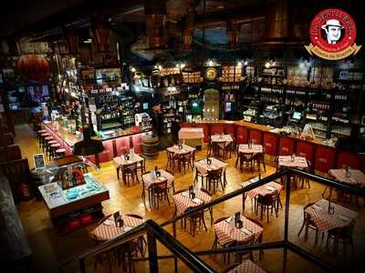 La Destilería De Capone