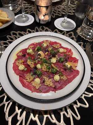 The Downtown Fusion Cuisine & Cocktial Lounge