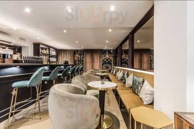 The Downtown Fusion Cuisine & Cocktial Lounge