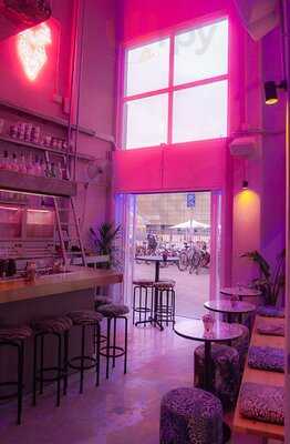 Dead End Paradise Bcn