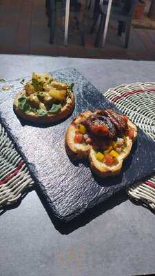 La Rinascita Enoteca Gourmet