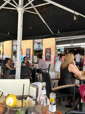La Paradita Tapas Bar