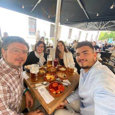 La Paradita Tapas Bar