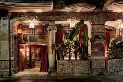 Nuts Cocktail Jazz Club