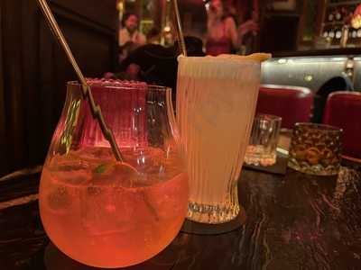 Nuts Cocktail Jazz Club