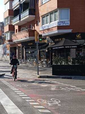 Vivari - Coffee & Bakery