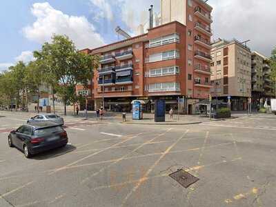 Vivari - Coffee & Bakery