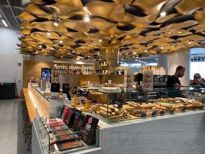 La Barra Enrique Tomas Seville Airport