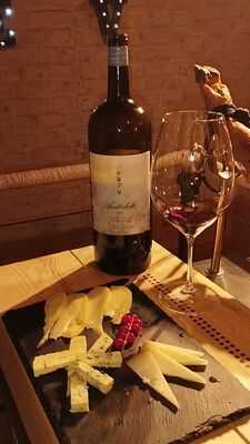 Lev - La Escalera Del Vino