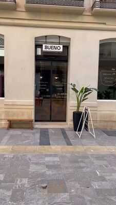 Bueno Café