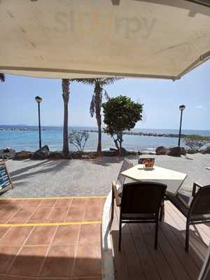 Thea’s Coffee Shop