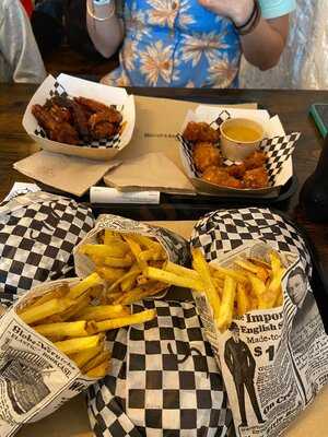 The Surfer's Burger Somo