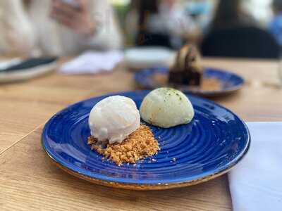 Umi Sushi & Restaurant