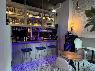 Burbujas Vinos&cócteles