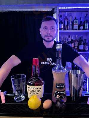 Burbujas Vinos&cócteles