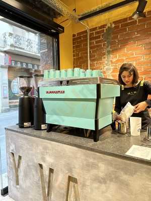 On Y Va Coffee - Gracia