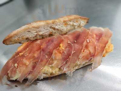 Bocatería La Mari 17