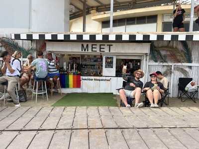 Meet Beach Bar