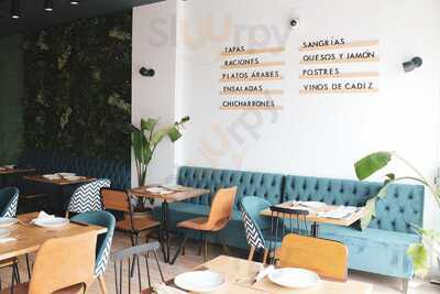 La Tarifeña Restaurante - Photo 7