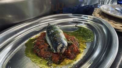 Hermós, Bar De Peix