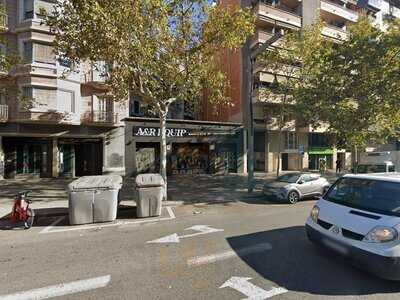 Backstage Cocktails & Snacks