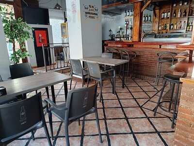 Juerga Bar - Cocktail Burger