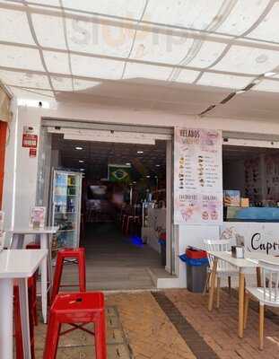 Caprice Gelateria E Creperie - Photo 7