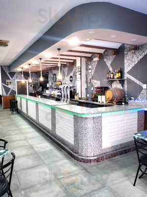 Le Bon (tapas & Burger)