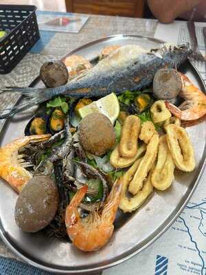 Restaurante Brisas Del Mar