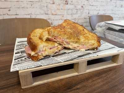 Asun Brunch & Bakery