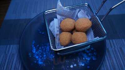 Marea Poblenou Tapas Bar